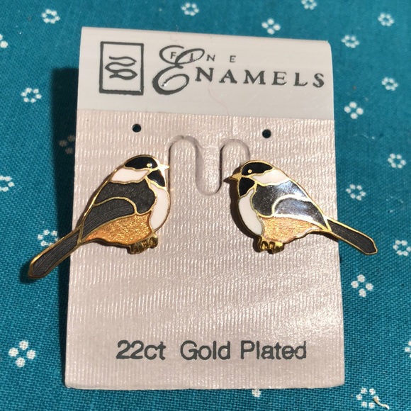NWT 22k gold plated stud goldfinch pierced earrings - Picture 9 of 12